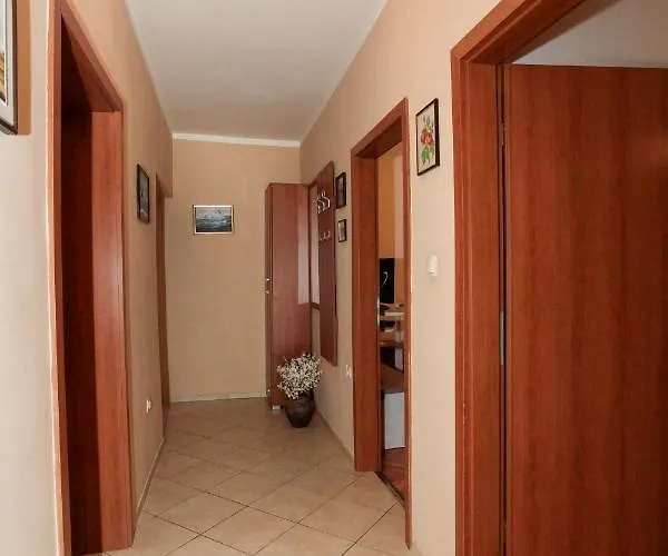 With Parking Space Pag - 16016 Апартаменты